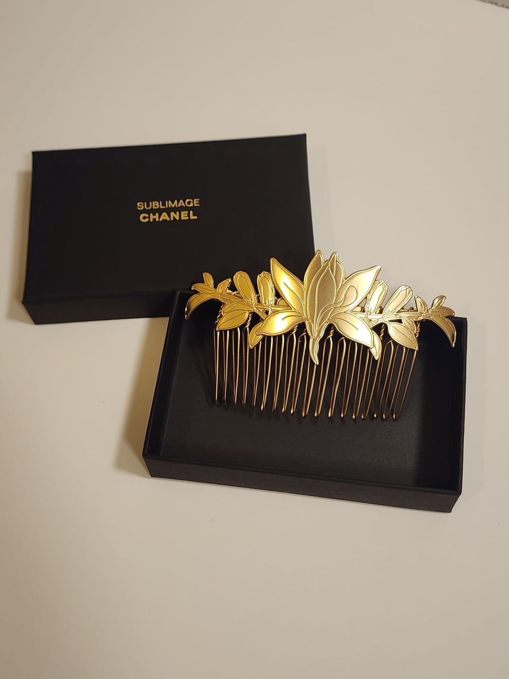 CHANEL Sublimage Gold Floral Hair Comb Rare VIP GWP NIB